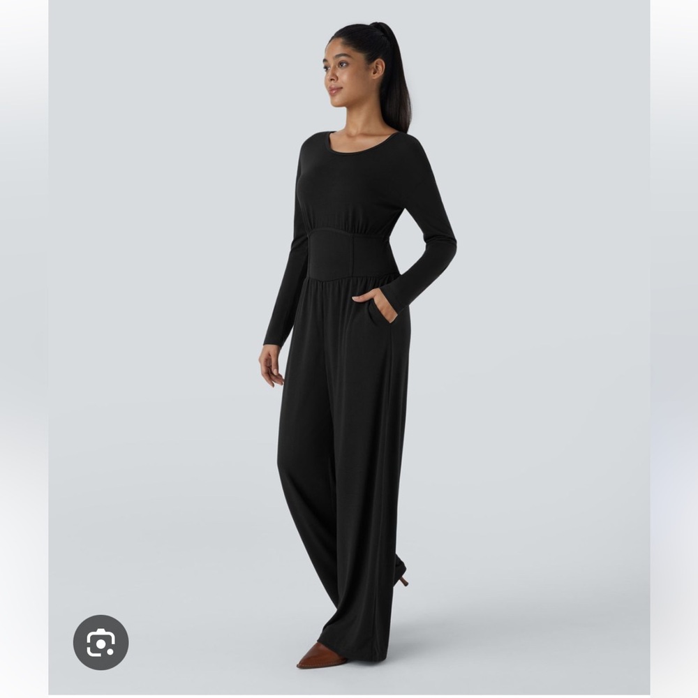 NWT Women’s HALARA Boat Neck Keyhole Back along Sleeve Corset Jumpsuit (grey)